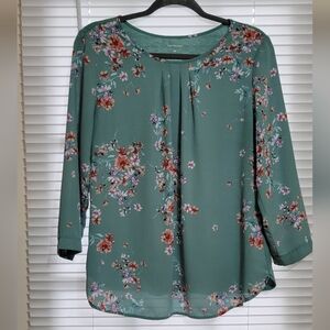 Van Heusen Green Floral Pleated Blouse